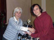 Councillor Maureen O' Sullivan presenting Brendan Cuffe, winner of the juniors section, Leinster Championships, 2008