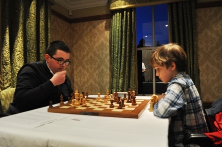 Daniel O'Dwyer ( 8 ) wins the Bunratty Minor Play Off in an exciting Blitz game